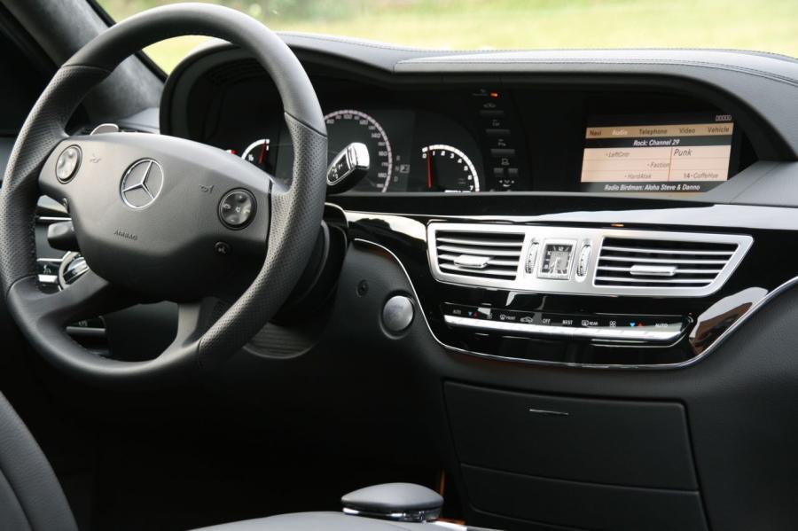  Mercedes-Benz S63 AMG 2008 года  (фото 23 из 42)